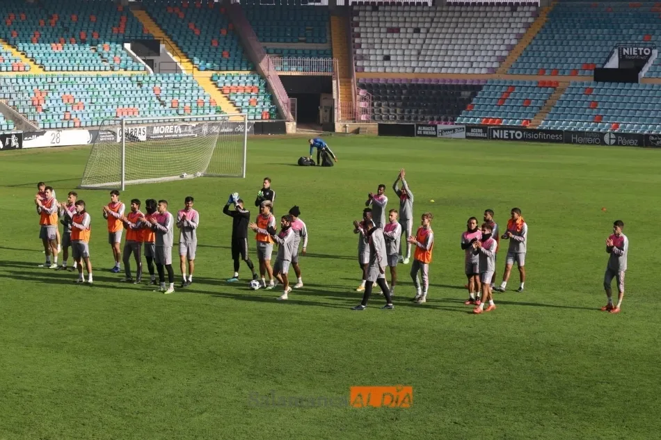 Foto 3 - &ldquo;En las buenas y en las malas&hellip;&nbsp;hasta la muerte&rdquo;, el mensaje de los aficionados del Salamanca ...