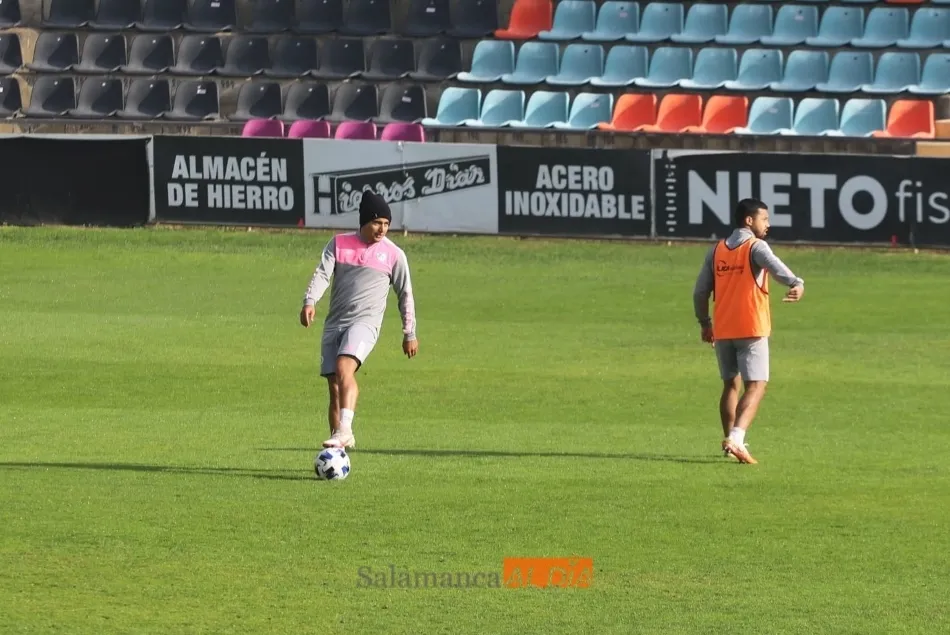 Foto 11 - &ldquo;En las buenas y en las malas&hellip;&nbsp;hasta la muerte&rdquo;, el mensaje de los aficionados del Salamanca ...