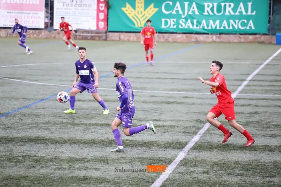 Foto 8 - El Santa Marta consigue un punto ante un combativo Cristo Atl&eacute;tico (0-0)