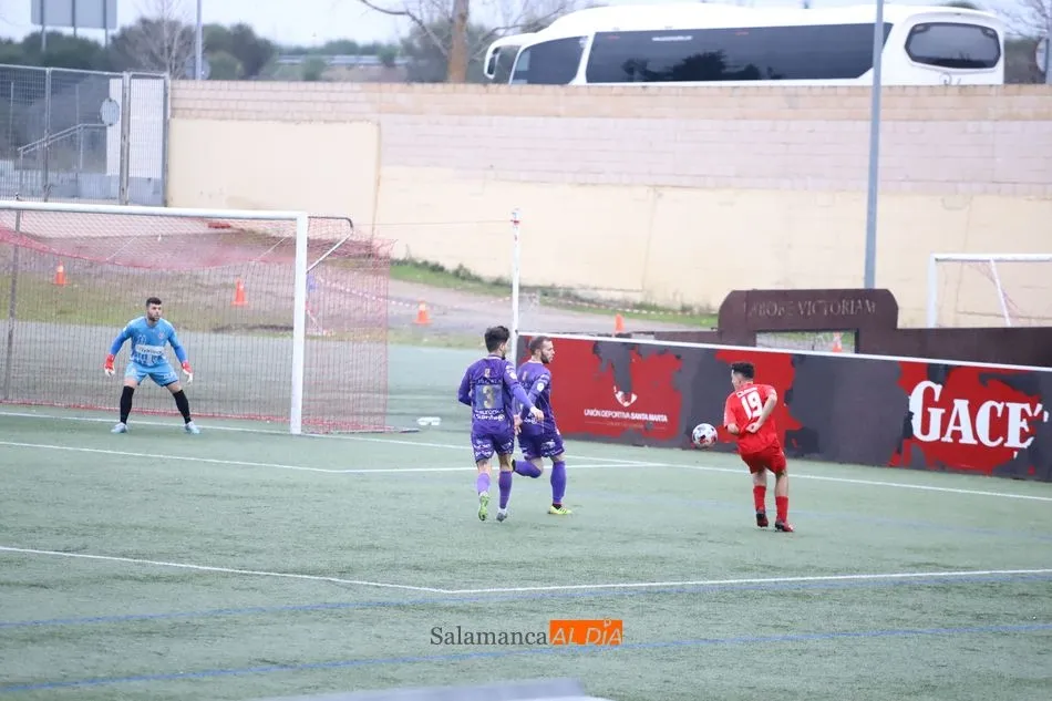 Foto 7 - El Santa Marta consigue un punto ante un combativo Cristo Atl&eacute;tico (0-0)