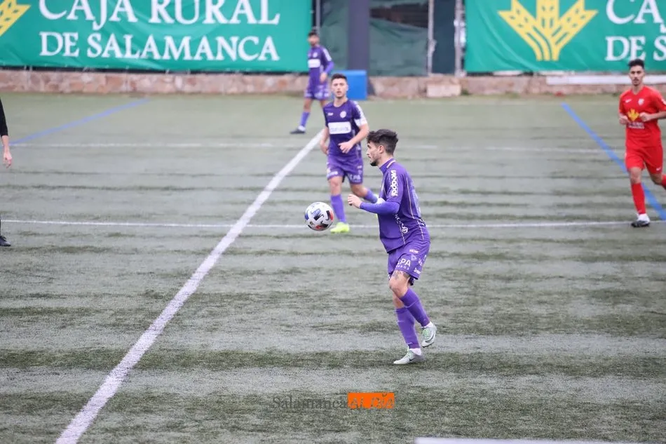 Foto 4 - El Santa Marta consigue un punto ante un combativo Cristo Atl&eacute;tico (0-0)