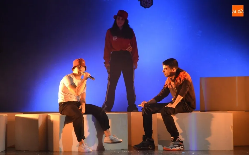 Foto 8 - Alabada clase magistral de cultura urbana a cargo de &lsquo;Breakin Barrio&rsquo; en el Teatro Nuevo  