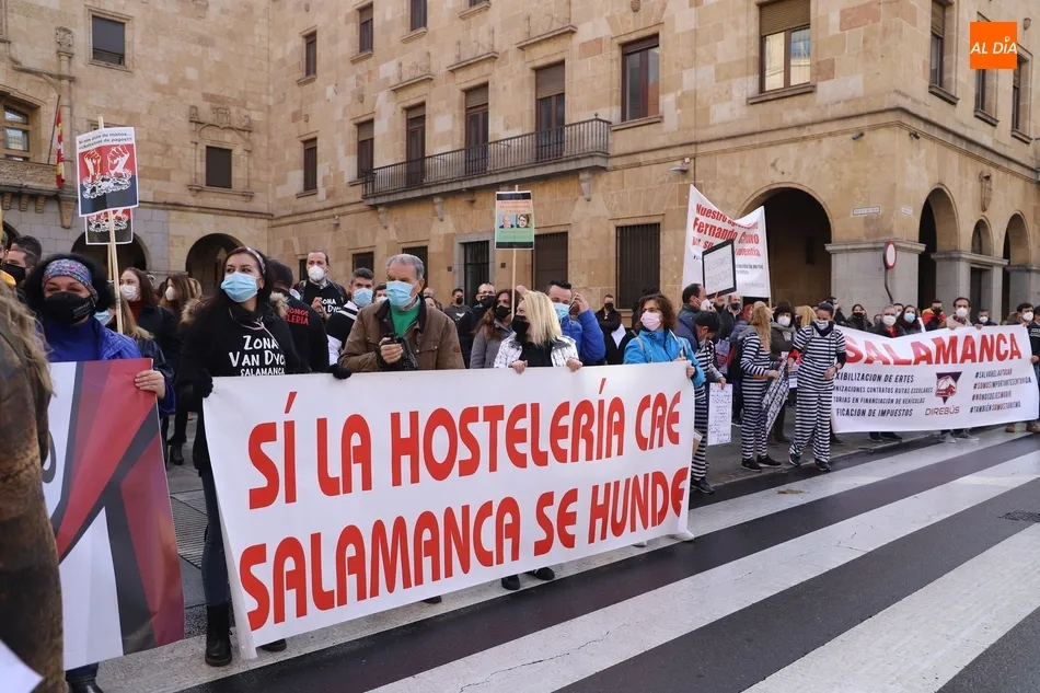 Foto 5 - Los aut&oacute;nomos claman en las calles de Salamanca: &ldquo;Necesitamos trabajar ya&rdquo;