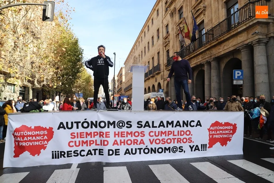 Foto 3 - Los aut&oacute;nomos claman en las calles de Salamanca: &ldquo;Necesitamos trabajar ya&rdquo;
