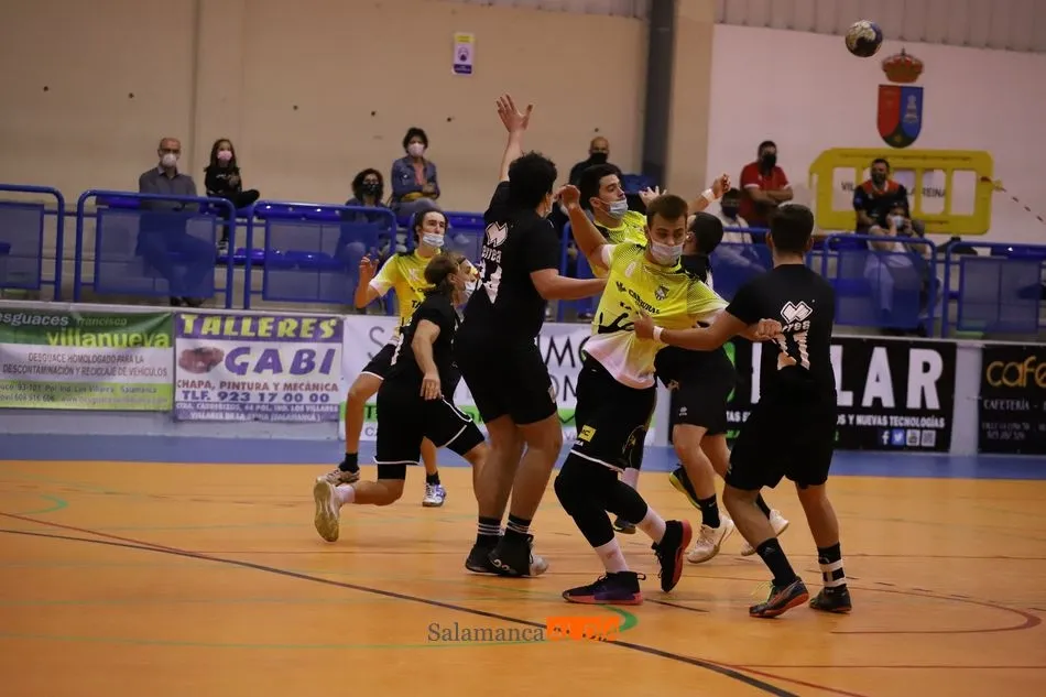 Un partido anterior del BM Salamanca