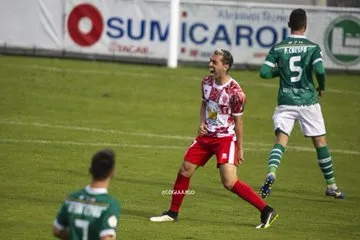 Pino muestra su rabia en el partido / CD Guiiuelo