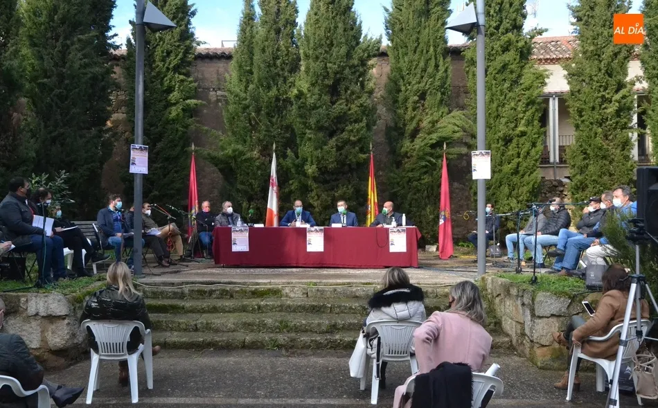 La incertidumbre hace debutar al cerdo ibérico de bellota a la baja y con profundísimas...