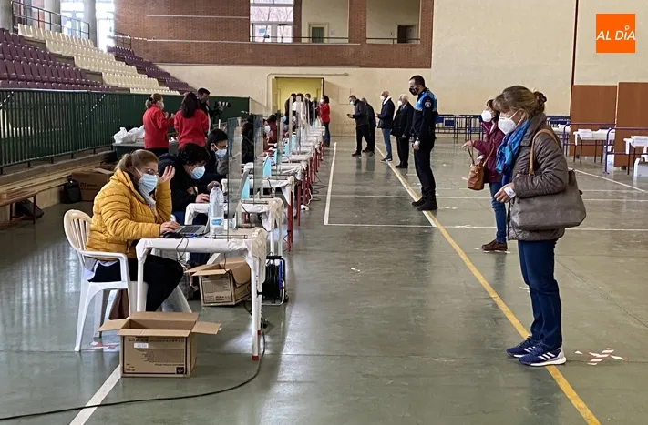 Foto 5 - Cientos de pruebas realizadas y grandes medidas de seguridad marcan el arranque del cribado masivo...