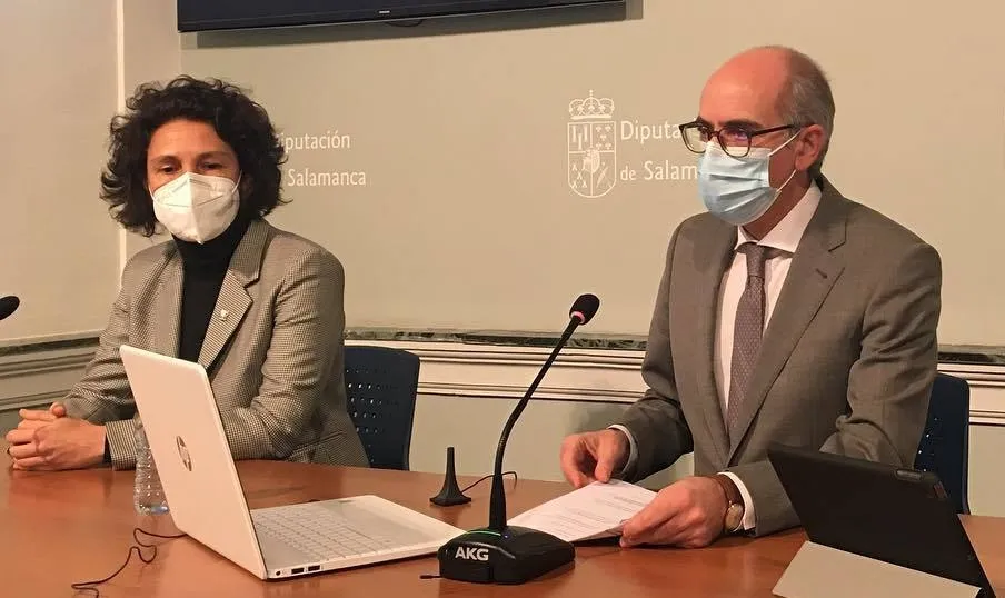 Presentación de este acuerdo con el presidente de la Diputación de Salamanca, Javier Iglesias y la directora del Instituto de Recursos Naturales y Agrobiología de Salamanca (IRNASA) y delegada del Consejo Superior de Investigaciones Científicas (CSIC) en
