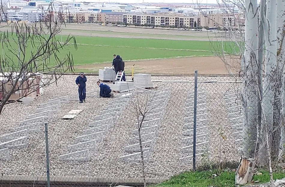 Instalación de placas solares en Carbajosa de la Sagrada