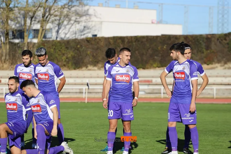Jugadores del Peñaranda, antes del derbi