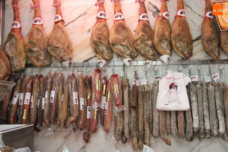Foto 6 - Jamones y Embutidos Prieto, para saborear la dehesa all&aacute; donde est&eacute;s  