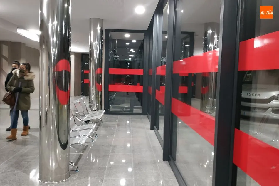 Foto 4 - Abierta al p&uacute;blico la renovada estaci&oacute;n de autobuses de B&eacute;jar
