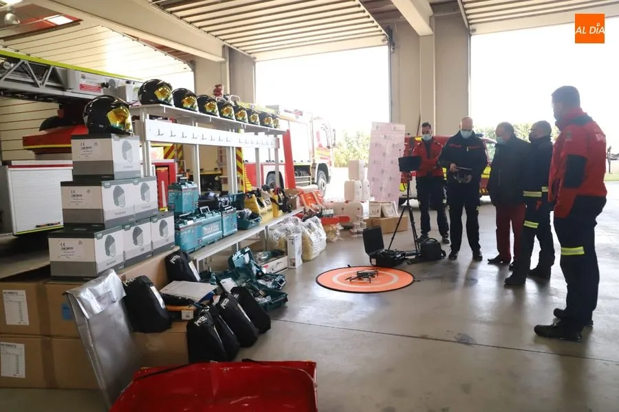 Foto 9 - La Diputaci&oacute;n invierte 53.000 en material para los bomberos de la provincia, incluido un dron