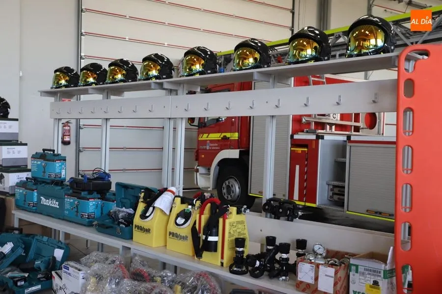 Foto 3 - La Diputaci&oacute;n invierte 53.000 en material para los bomberos de la provincia, incluido un dron