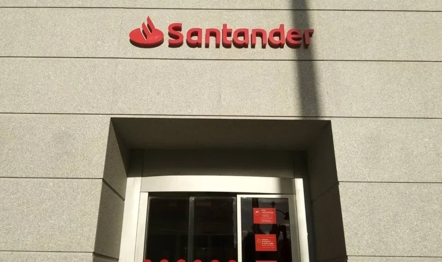 Una oficina de Banco Santander en Madrid. Foto EP Archivo