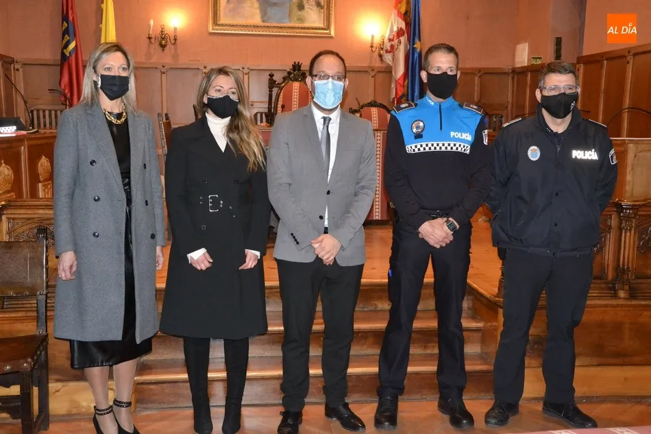 Foto 3 - Toma posesi&oacute;n el &uacute;ltimo agente que se ha incorporado a la Polic&iacute;a Local  