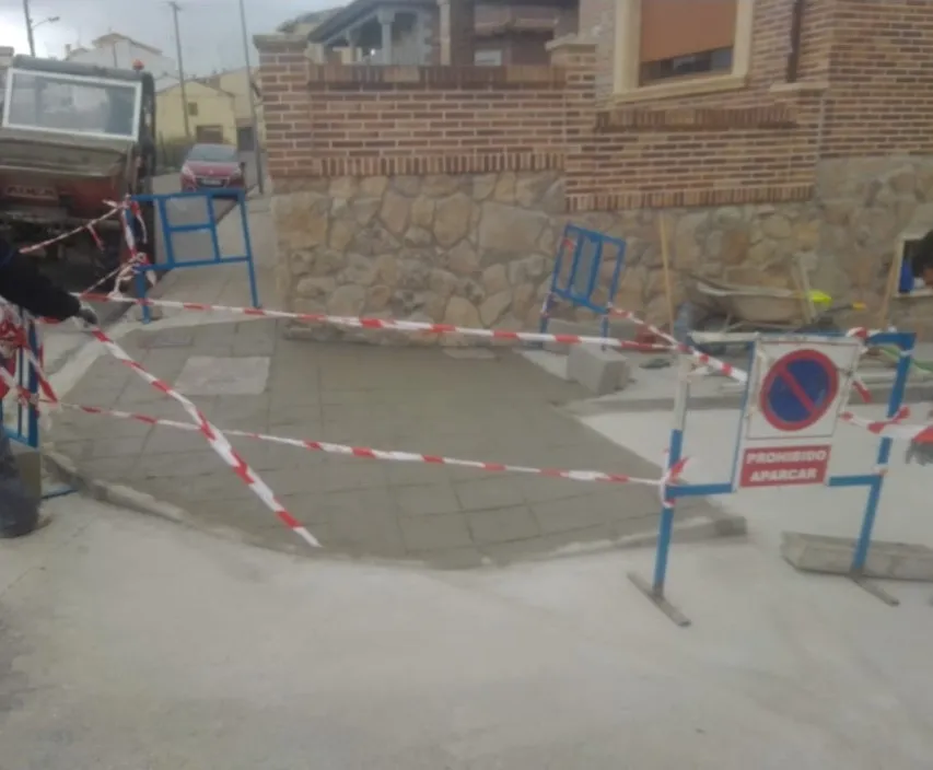 Foto 4 - Reparado el firme del parking de la Bas&iacute;lica de Santa Teresa  