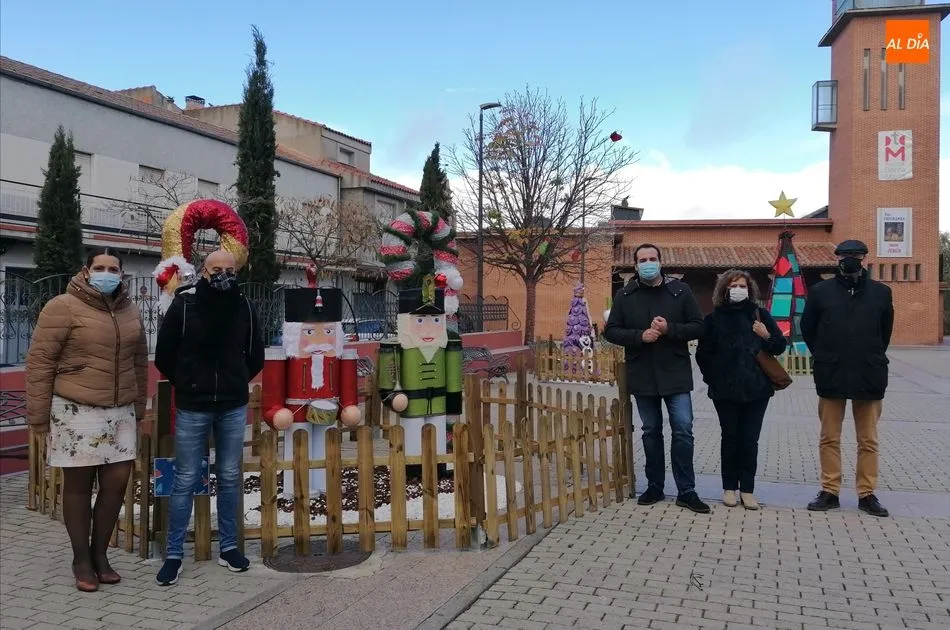 Foto 8 - Santa Marta recicla sus carrozas para construir un &lsquo;Peque&ntilde;o Poblado Navide&ntilde;o&rsquo;