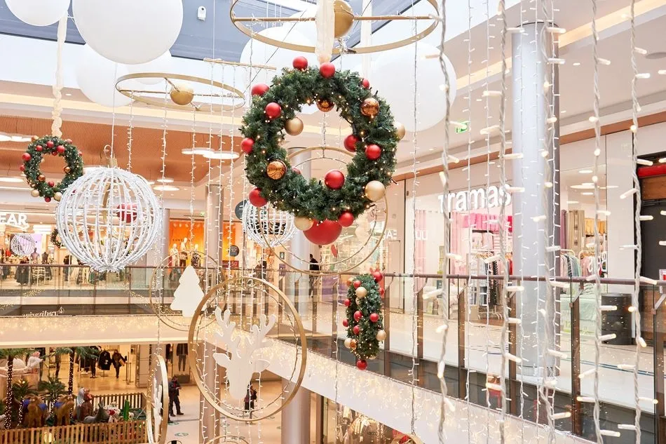 Foto 6 - Tiendas, restaurantes y cines, abiertos en el Centro Comercial El Tormes