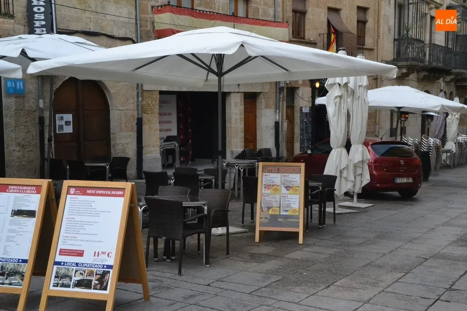 Foto 3 - La hosteler&iacute;a reabre sus puertas con el fr&iacute;o como enemigo para las terrazas  