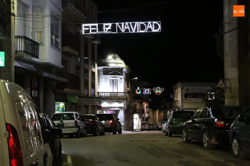 Foto 8 - Vitigudino se viste de Navidad con el encendido de la iluminaci&oacute;n navide&ntilde;a  