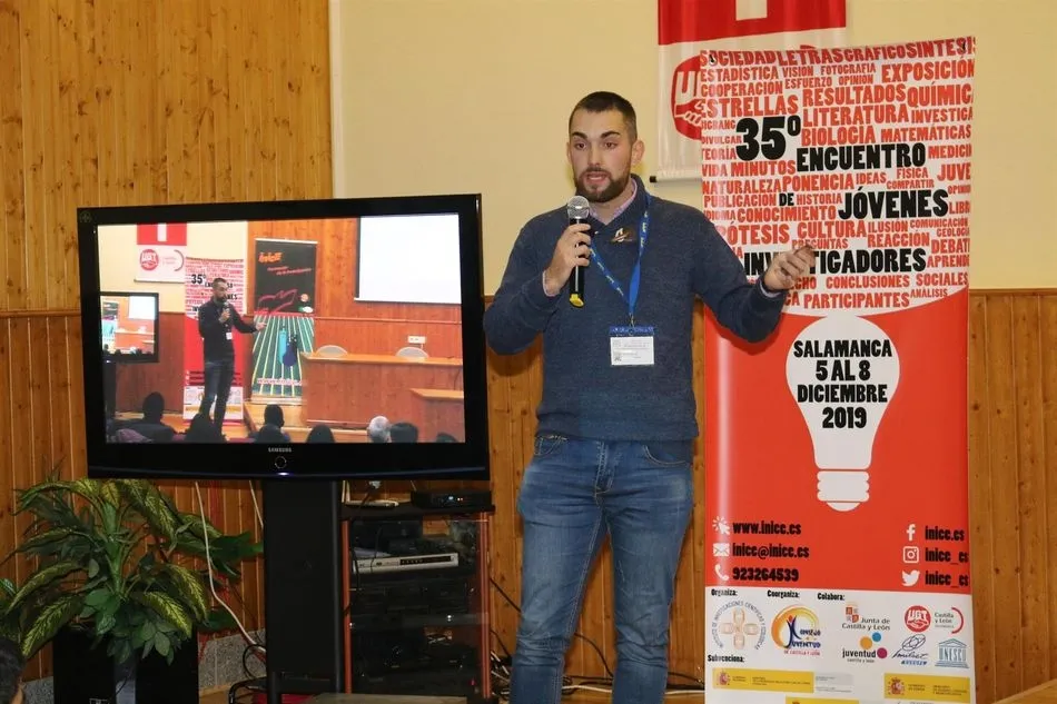 Intervención de uno de los participantes en la pasada edición del Encuentro de Jóvenes Investigadores en Salamanca. - INICE - Archivo