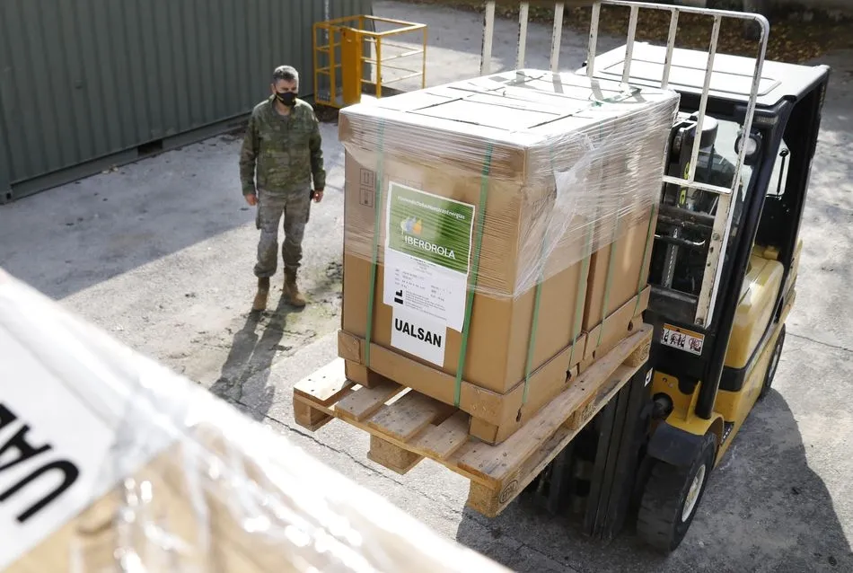 Foto 2 - Iberdrola dona 50 equipos de respiraci&oacute;n al Ej&eacute;rcito para seguir combatiendo la COVID-19