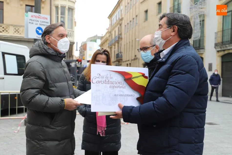 Foto 3 - El PP de Salamanca llama a defender la Constituci&oacute;n frente a quienes pretenden destruir Espa&ntilde;a