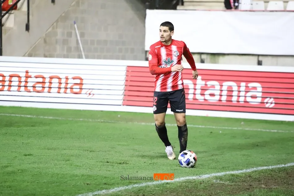 Foto 7 - La ley del ex nunca falla: Juanan le pone la vacuna a Lovato y al Salamanca UDS (2-0)
