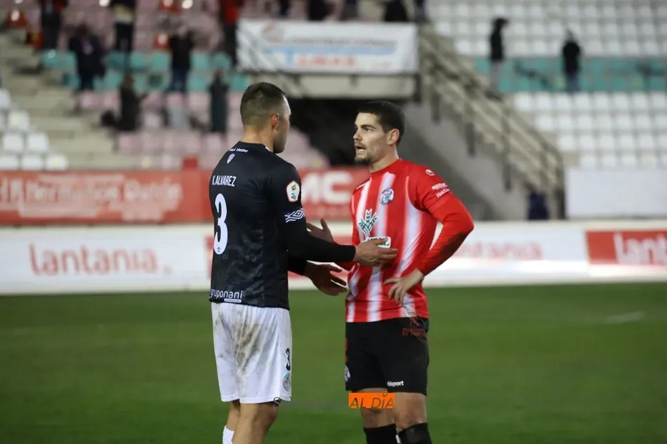 Foto 6 - La ley del ex nunca falla: Juanan le pone la vacuna a Lovato y al Salamanca UDS (2-0)