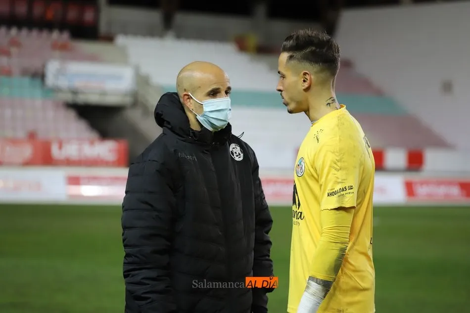 Foto 4 - La ley del ex nunca falla: Juanan le pone la vacuna a Lovato y al Salamanca UDS (2-0)