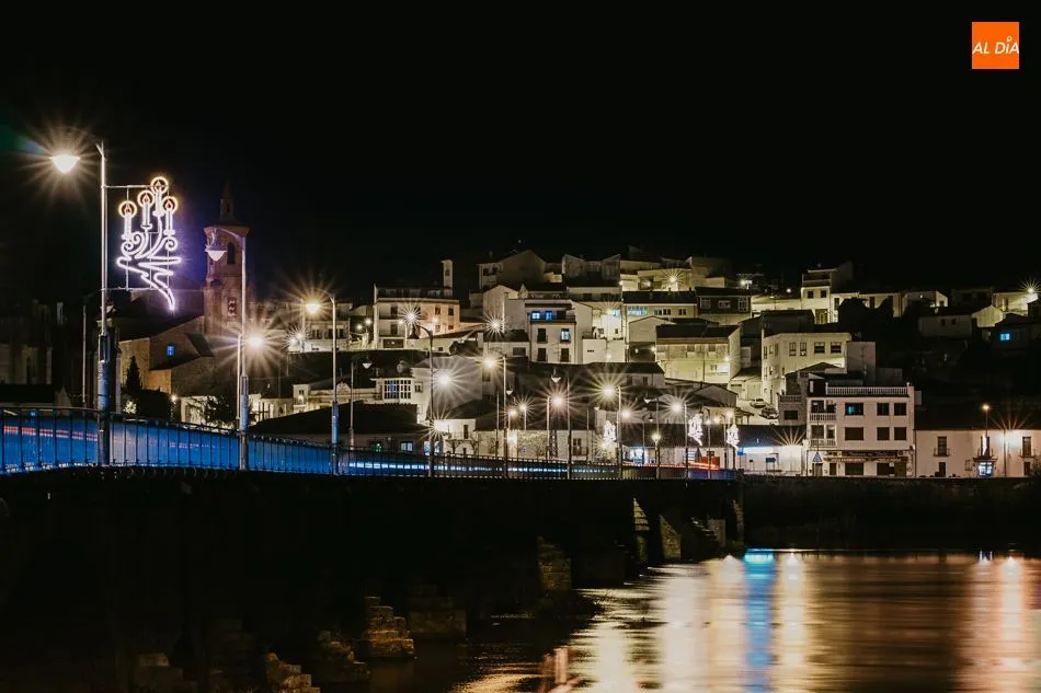 Foto 7 - Alba de Tormes enciende sus luces de Navidad