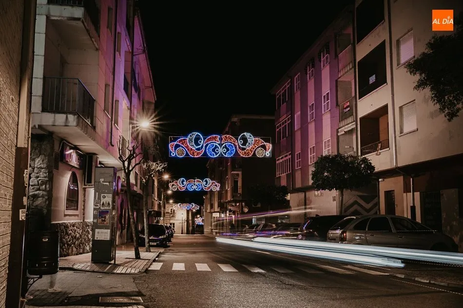 Foto 4 - Alba de Tormes enciende sus luces de Navidad