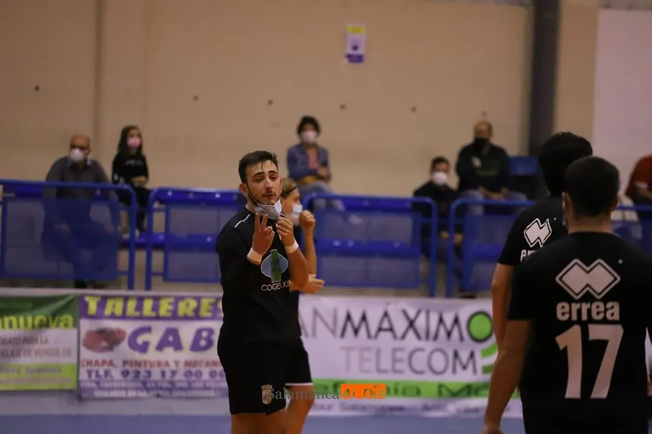 Un partido anterior del BM Salamanca