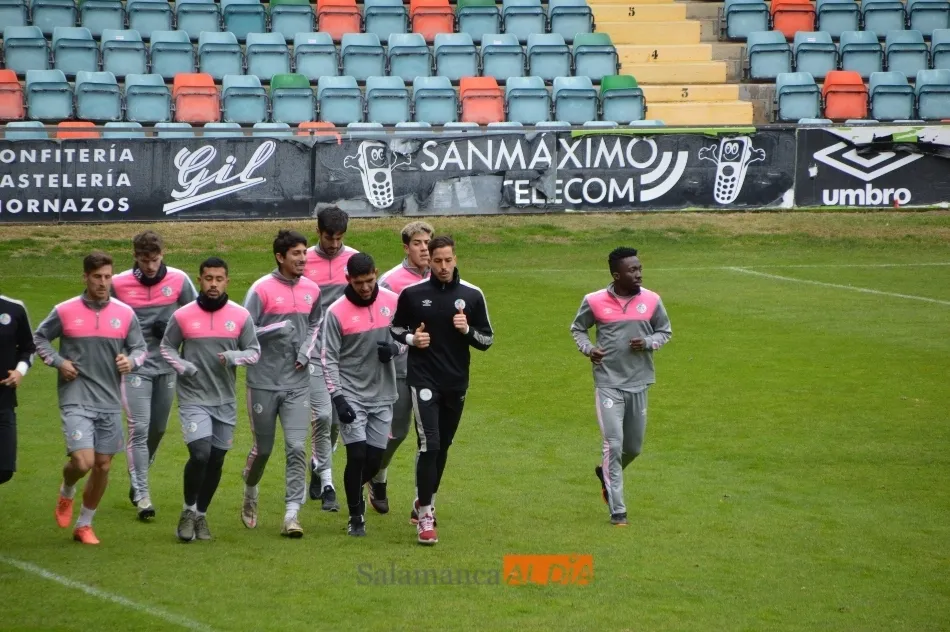 Foto 2 - Silencio sepulcral en el entrenamiento del Salamanca UDS tras la derrota en Zamora