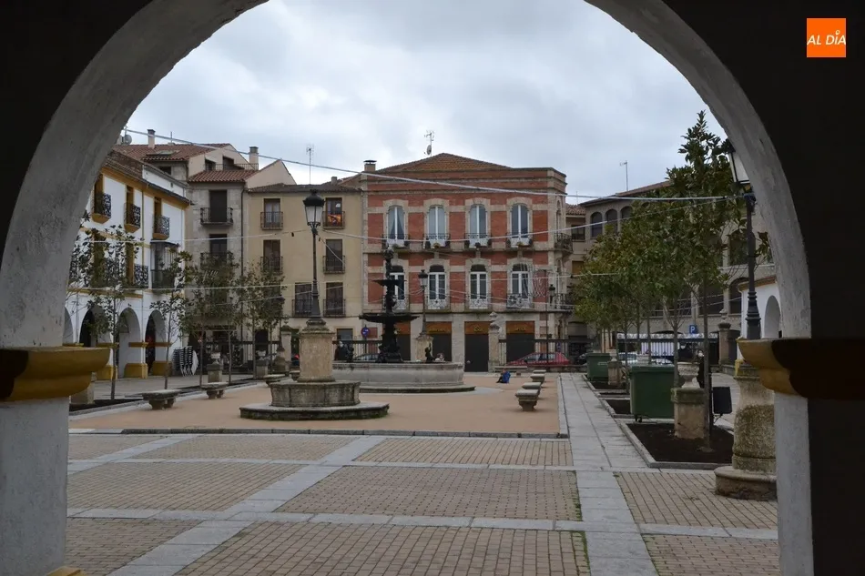 Foto 2 - Versi&oacute;n adelantada del Mercado de los Martes en una Plazuela totalmente renovada  