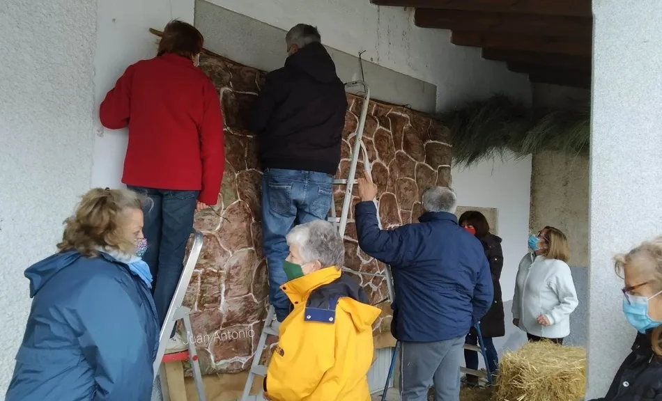 Foto 3 - Los vecinos de Aldea del Obispo montan el tradicional bel&eacute;n a tama&ntilde;o natural  