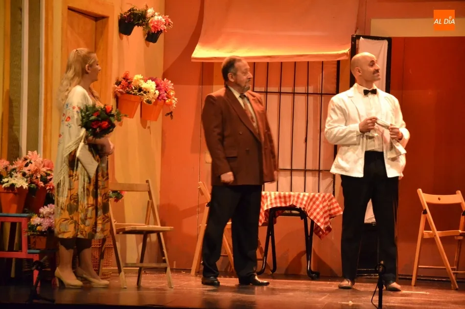 Foto 4 - El p&uacute;blico mirobrigense puede por fin disfrutar de la zarzuela &lsquo;La del manojo de rosas&rsquo;  