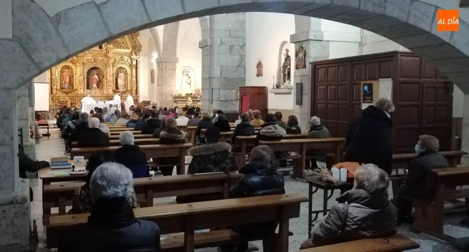 Foto 3 - Lleno en la Vigilia juvenil, vocacional y familiar para festejar el D&iacute;a del Seminario 2020  