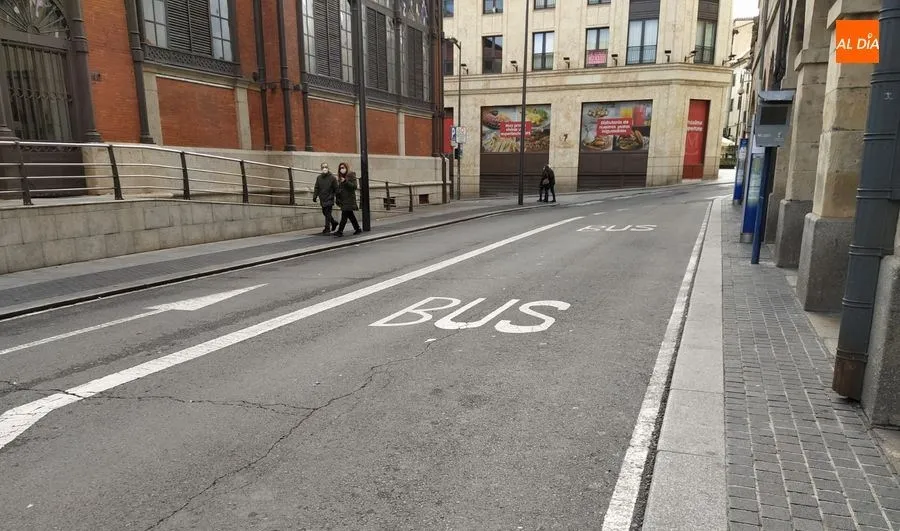 Foto 3 - Fauba reclama la recuperaci&oacute;n de las paradas de buses en la plaza del Mercado