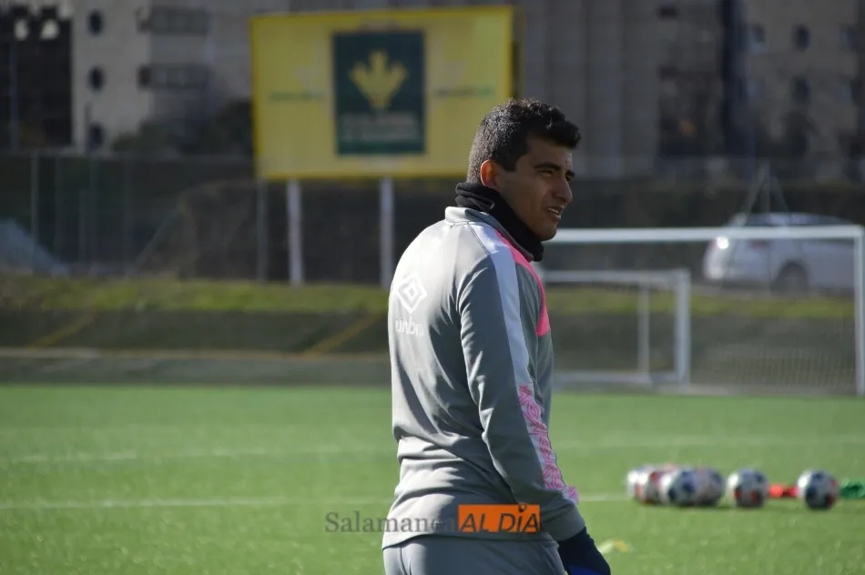 Foto 11 - Tejedor, el &lsquo;fichaje&rsquo; estrella en el entrenamiento del Salamanca UDS