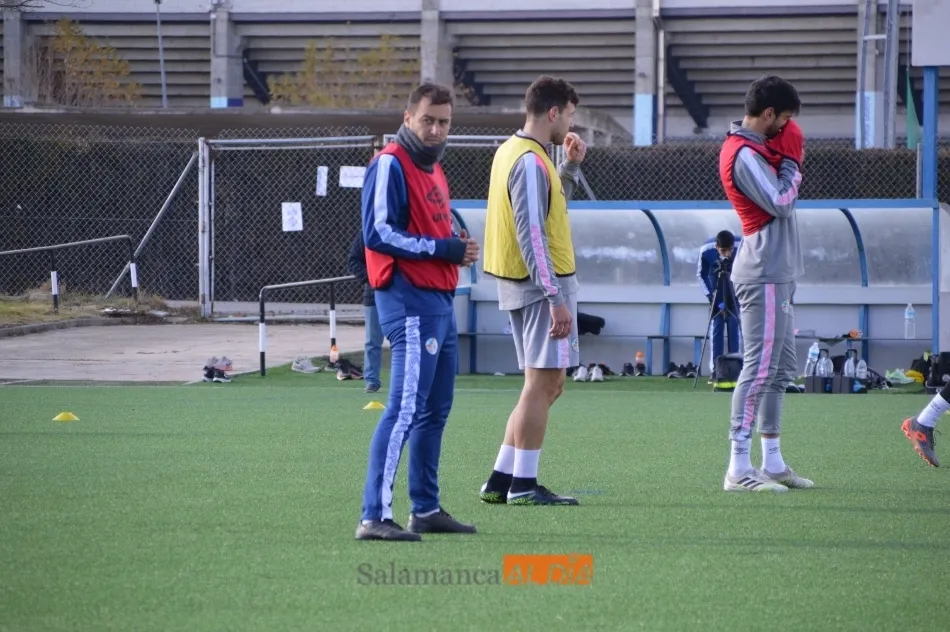 Foto 7 - Tejedor, el &lsquo;fichaje&rsquo; estrella en el entrenamiento del Salamanca UDS