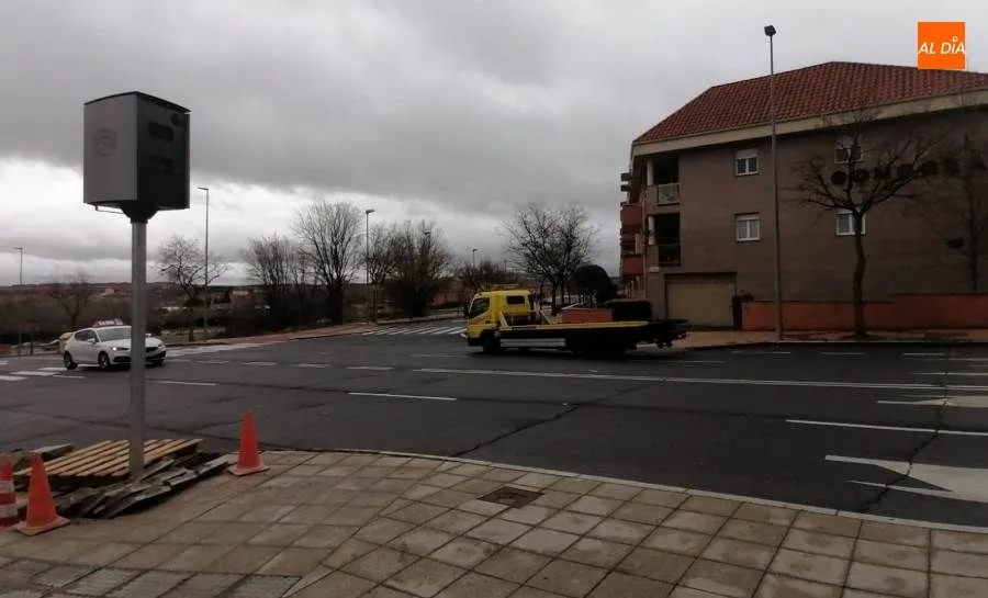 Nuevo radar en Huerta Otea, en la esquina de las calles Manuel Ramos Andrade y Papa Luna. Foto de Lydia González