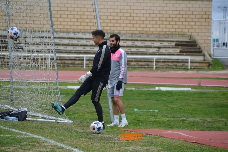 Foto 4 - Due&ntilde;as planea revoluci&oacute;n para el derbi: Sep&uacute;lveda, Llorente, Ernest y Ux&iacute;o, al once