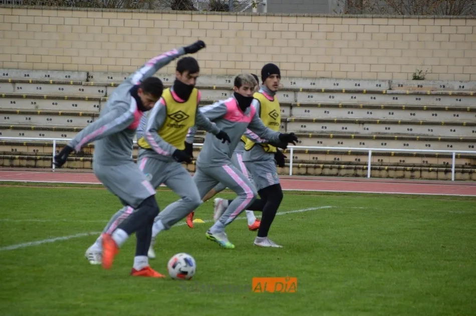Foto 2 - Due&ntilde;as planea revoluci&oacute;n para el derbi: Sep&uacute;lveda, Llorente, Ernest y Ux&iacute;o, al once