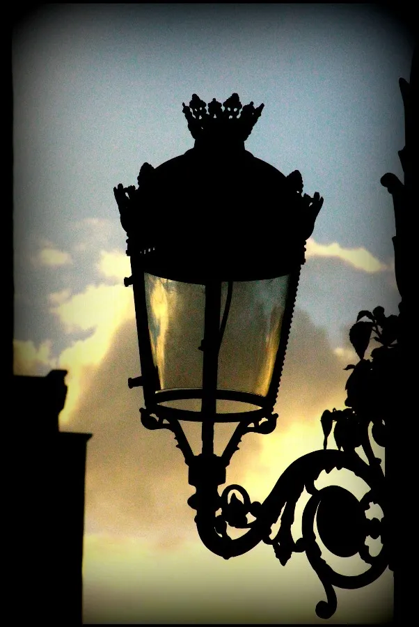 Foto 2 - A la luz de las farolas