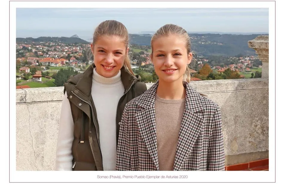 Imagen de Leonor y Sofía en Somao (Pravia): Foto: Casa Real