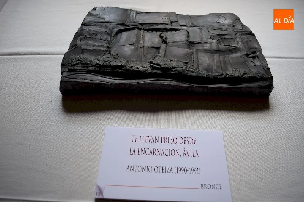 Foto 10 - Inaugurada &lsquo;A zaga de tu huella&rsquo;, la exposici&oacute;n que re&uacute;ne la obra de Antonio Oteiza en el...