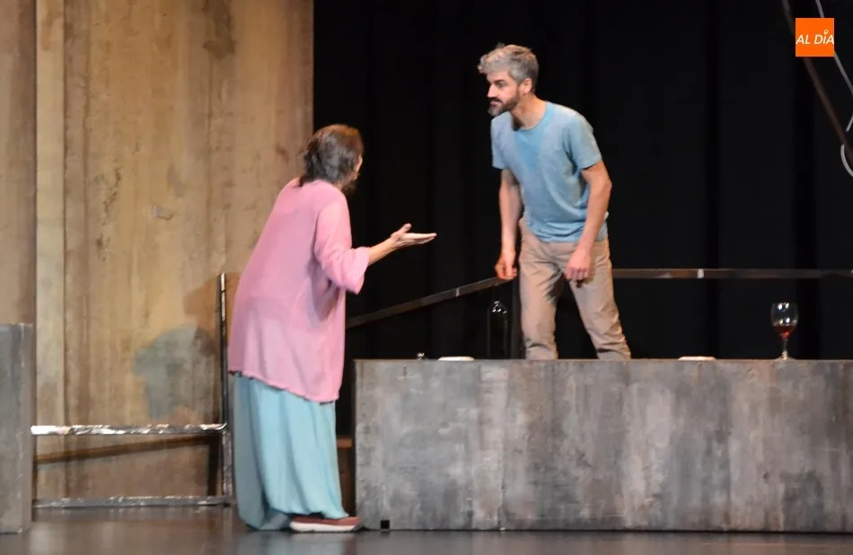Foto 7 - Punto y final al a&ntilde;o teatral de la mano de Perigallo con un &uacute;ltimo sobresalto  